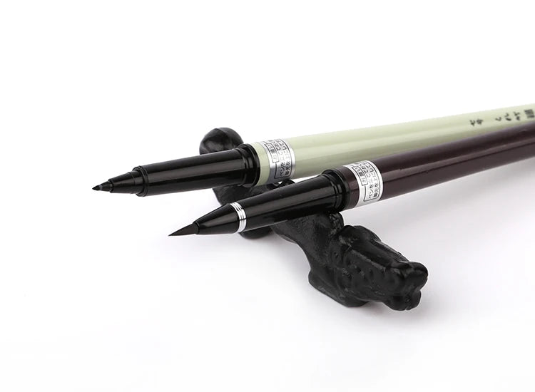Kuretake Brush Number 8 DP150-8B Brush Pen /DH150-7B Number 7 Hard Pen Calligraphy Pen - Sun Studio