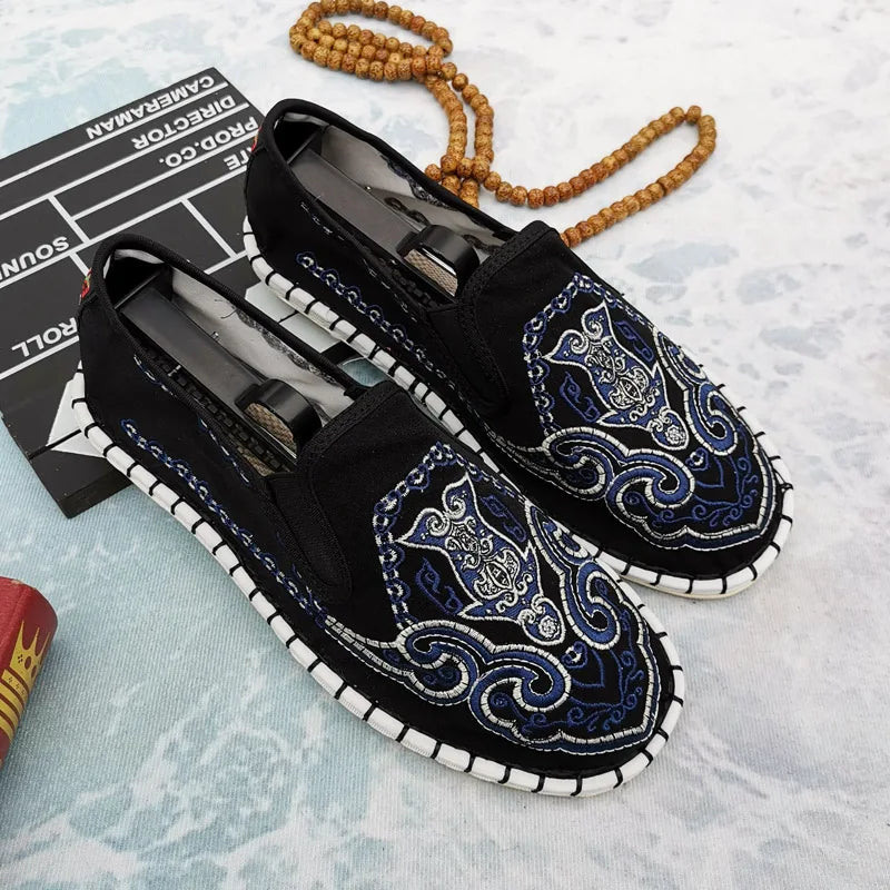 Classic Chinese Embroidered Men's Flats Shoes Slip on Casual Canvas Shoes Black Comfortable Loafers Flats Men mocasines hombre - Sun Studio