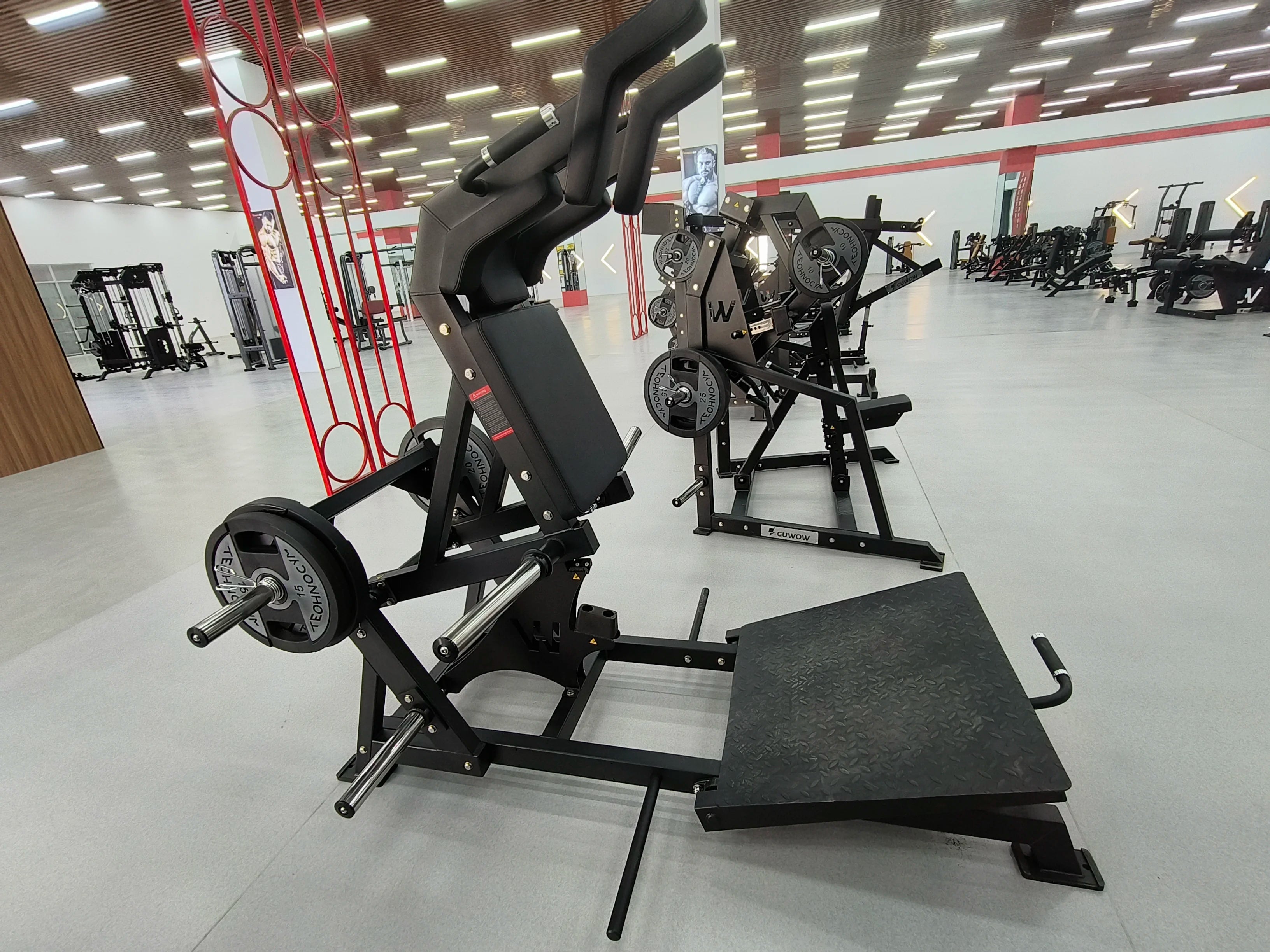 Hacker Squat Multi-Functional Gym Equipment For Strength Training Targets Arms Chest Legs Back Bodybuilding Made Steel Metal - Sun Studio