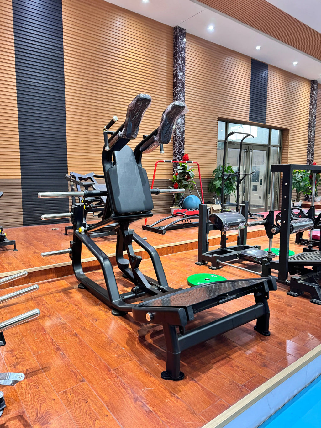 Strength Training Commercial Use Gym Equipment Fitness Gym Machines Super Squat For Gym Center - Sun Studio
