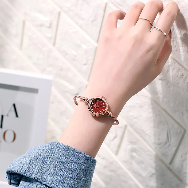 YIKAZE Women Bracelet Watch Retro Gold Bangle Women Watches Stainless Steel Retro Ladies Quartz Wristwatch Clock Dress Watch - Sun Studio
