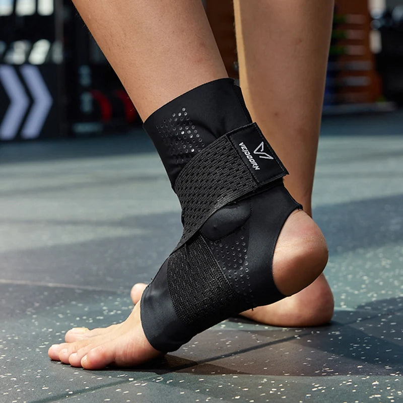Veidoorn Premium Adjustable Ankle Support Brace with Silicone Pad Massage Point Sport Fitness Ankle Brace Foot Protection - Sun Studio