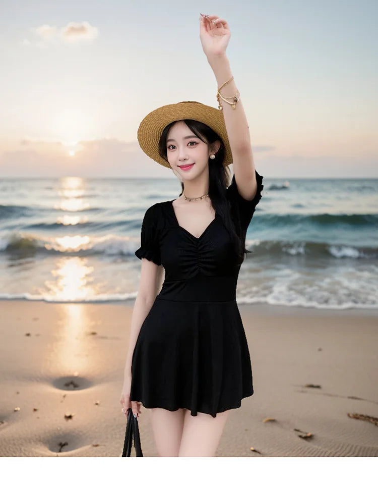 One-piece Swimsuit Sexy Conservative Slim and Fashionable Style with Breast Pad - Sun Studio