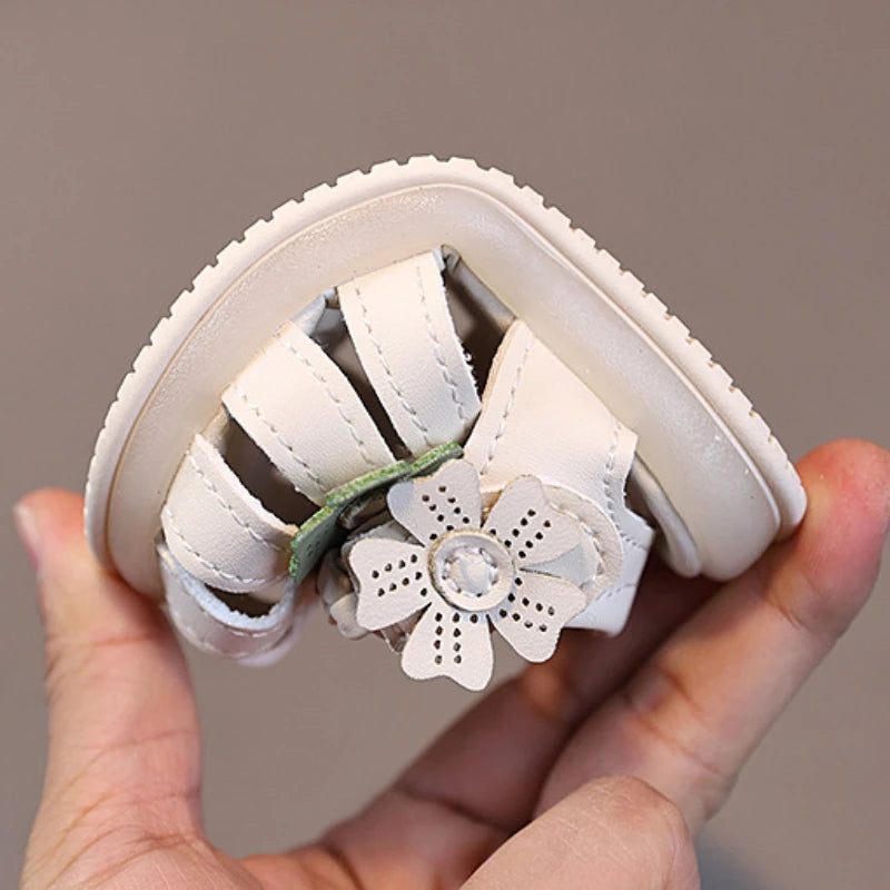 Summer Sandals New Fashion LED Light Kid Shoes Simple Versatile Retro Girl Shoe Princess Flower Lightweight  Elegant Kid Sandals - Sun Studio