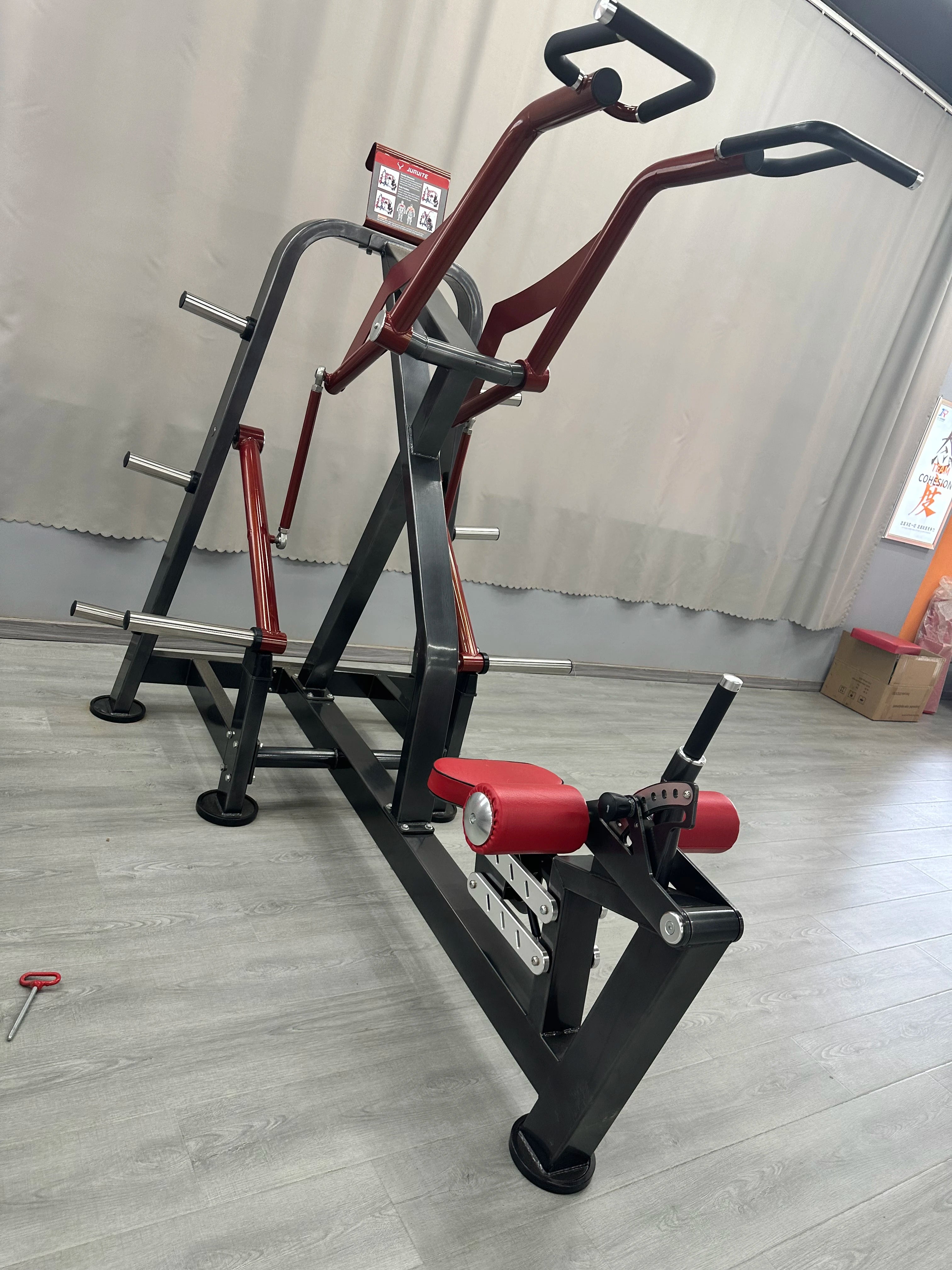 Gym strength equipment Chest pushing and high back training  and lying posture device commercial multi-functional leg flexion - Sun Studio