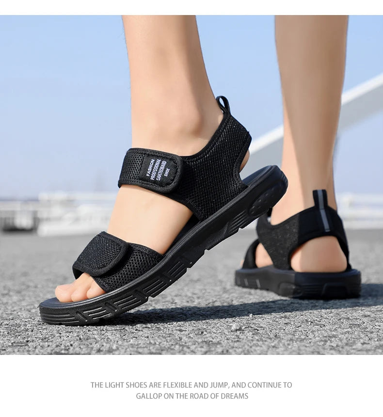A Pair of New Summer Fashionable Wear-Resistant Casual Shoes, Wear-Resistant Sports Beach Shoes - Sun Studio