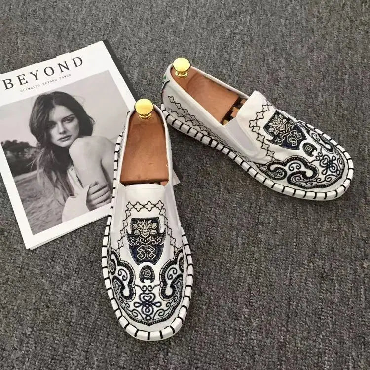 Old Beijing Cloth Shoes Embroidery Flower Social Guy Male Moccasin-Gommino Student Casual Shoes Fashion National Chinese Style - Sun Studio