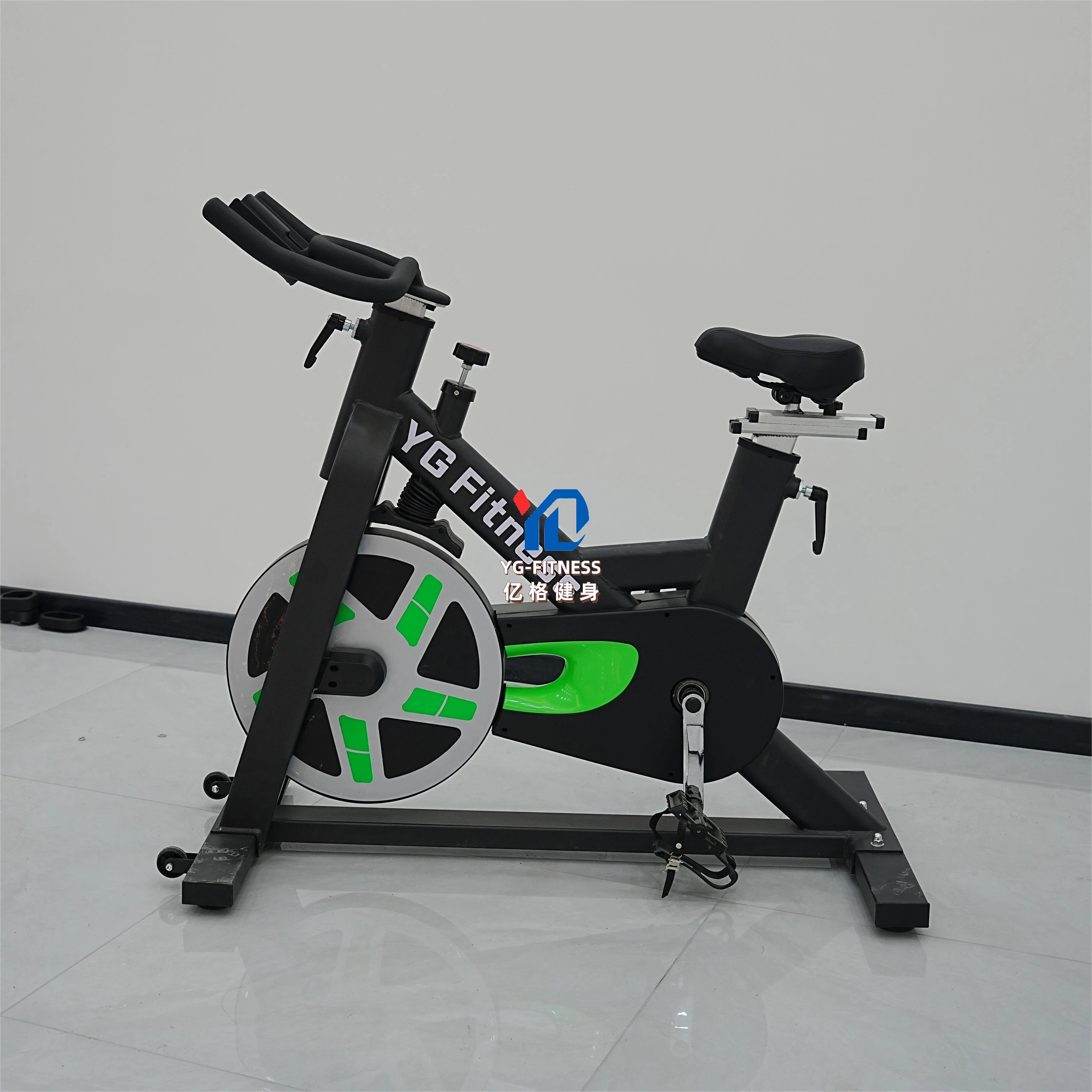 FITNESS Long History Spin Bike Sport Bike Commercial Spinning Bike for the Gym - Sun Studio