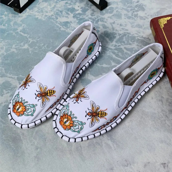 Classic Chinese Embroidered Men's Flats Shoes Slip on Casual Canvas Shoes Black Comfortable Loafers Flats Men mocasines hombre - Sun Studio