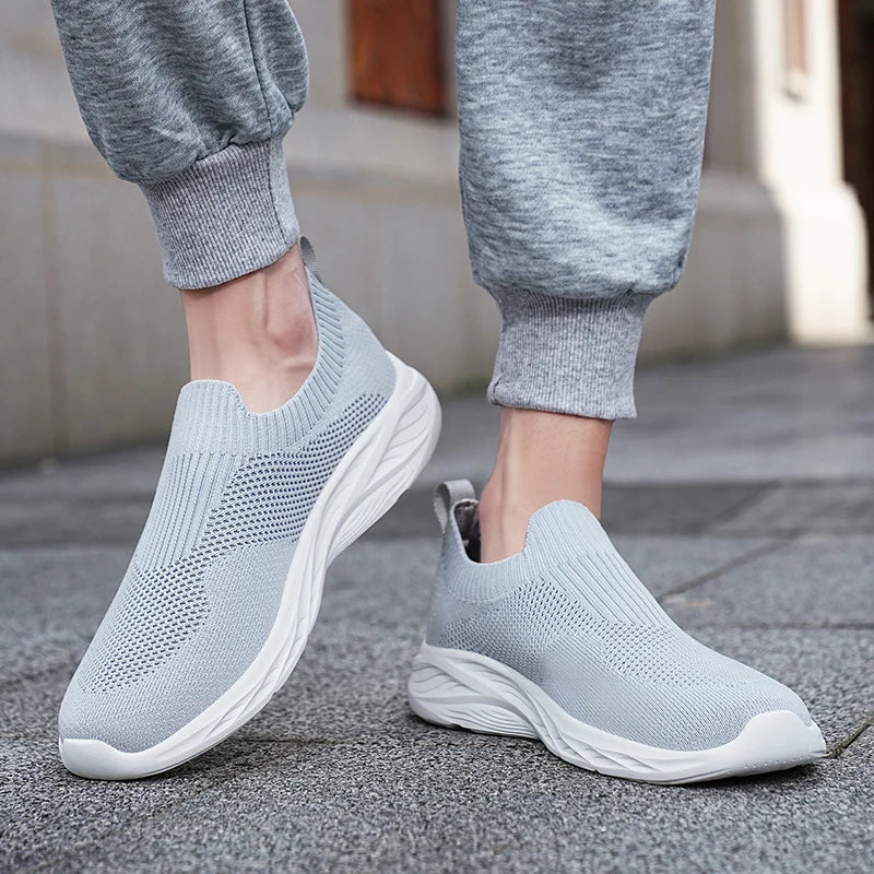 Men Casual Shoes Breathable Sneakers Men Lightweight Walking Running Shoes for Couple Slip on Loafers Zapatillas Hombre Size 48