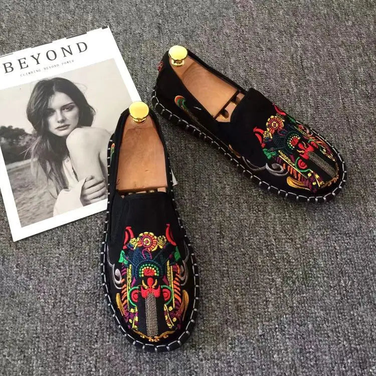 Old Beijing Cloth Shoes Embroidery Flower Social Guy Male Moccasin-Gommino Student Casual Shoes Fashion National Chinese Style - Sun Studio