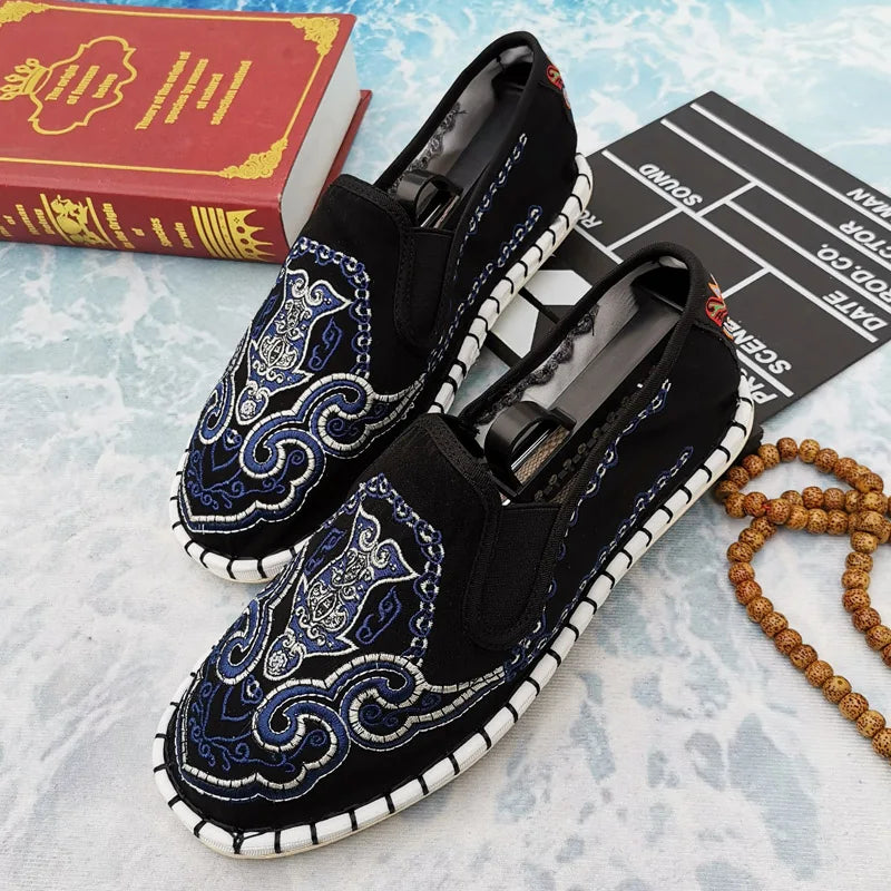Classic Chinese Embroidered Men's Flats Shoes Slip on Casual Canvas Shoes Black Comfortable Loafers Flats Men mocasines hombre - Sun Studio