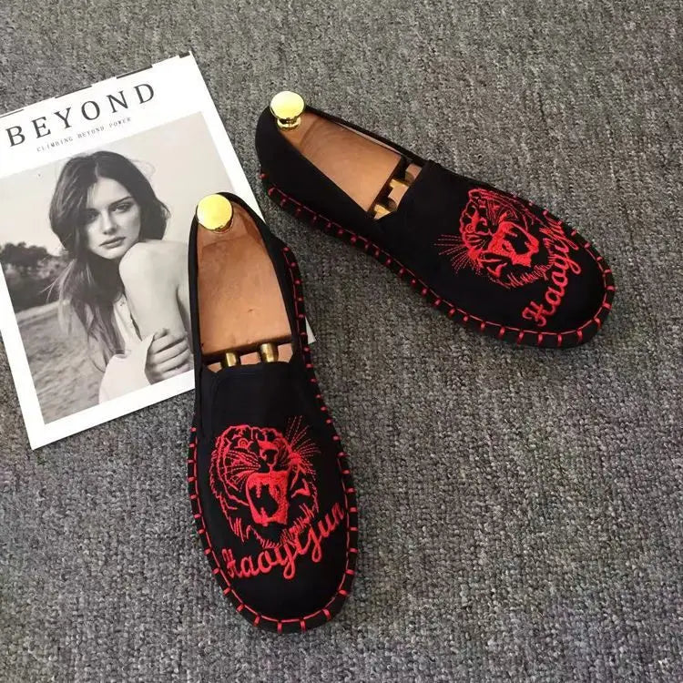 Old Beijing Cloth Shoes Embroidery Flower Social Guy Male Moccasin-Gommino Student Casual Shoes Fashion National Chinese Style - Sun Studio