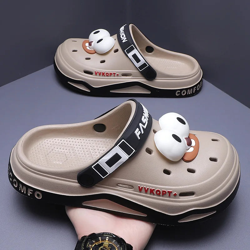 Summer new trend hole shoes outside wear cartoon fashion home home couples non-slip hole sandals beach Baotou slippers men's