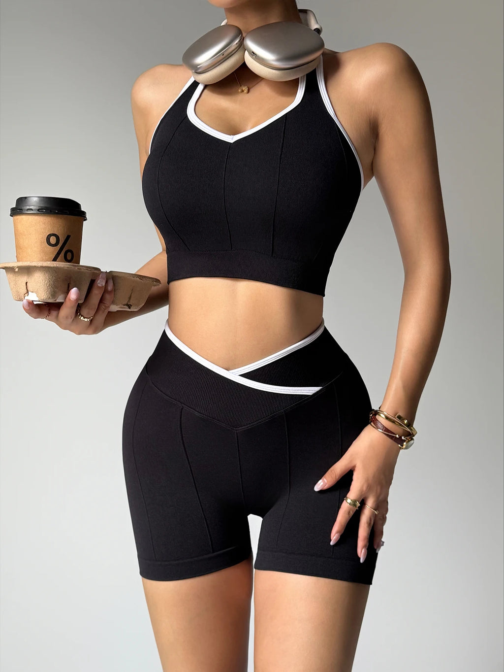 Gym Exercise Set For Women 2pcs Set Yoga Suit Black And White Patchwork Fashionable Halter Top High-Waisted Breathable Shorts - Sun Studio
