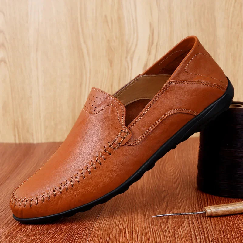 Genuine Leather Men Casual Shoes Luxury Brand Designer Men Loafers Moccasins Breathable Slip on Male Boat Shoes Plus Size 37-47