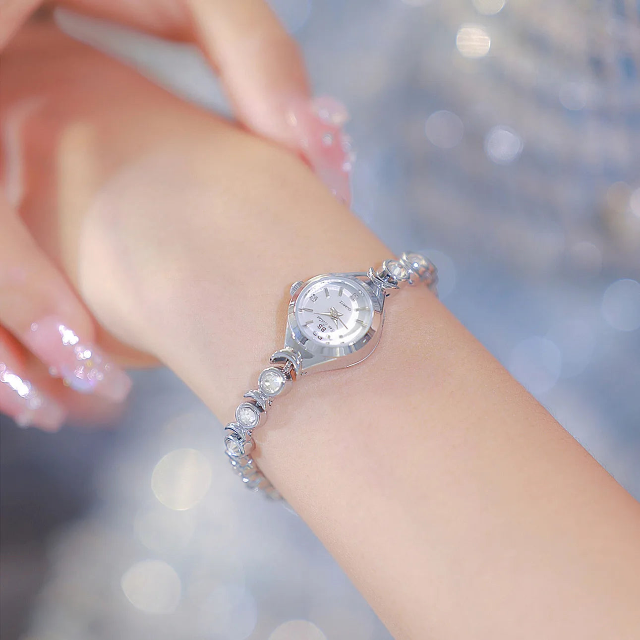 BS Women's Chain Watch Light Luxury Brand Star Moon Zircon Waterproof Ladies Fashion Bracelet Watches Accessories Gift - Sun Studio