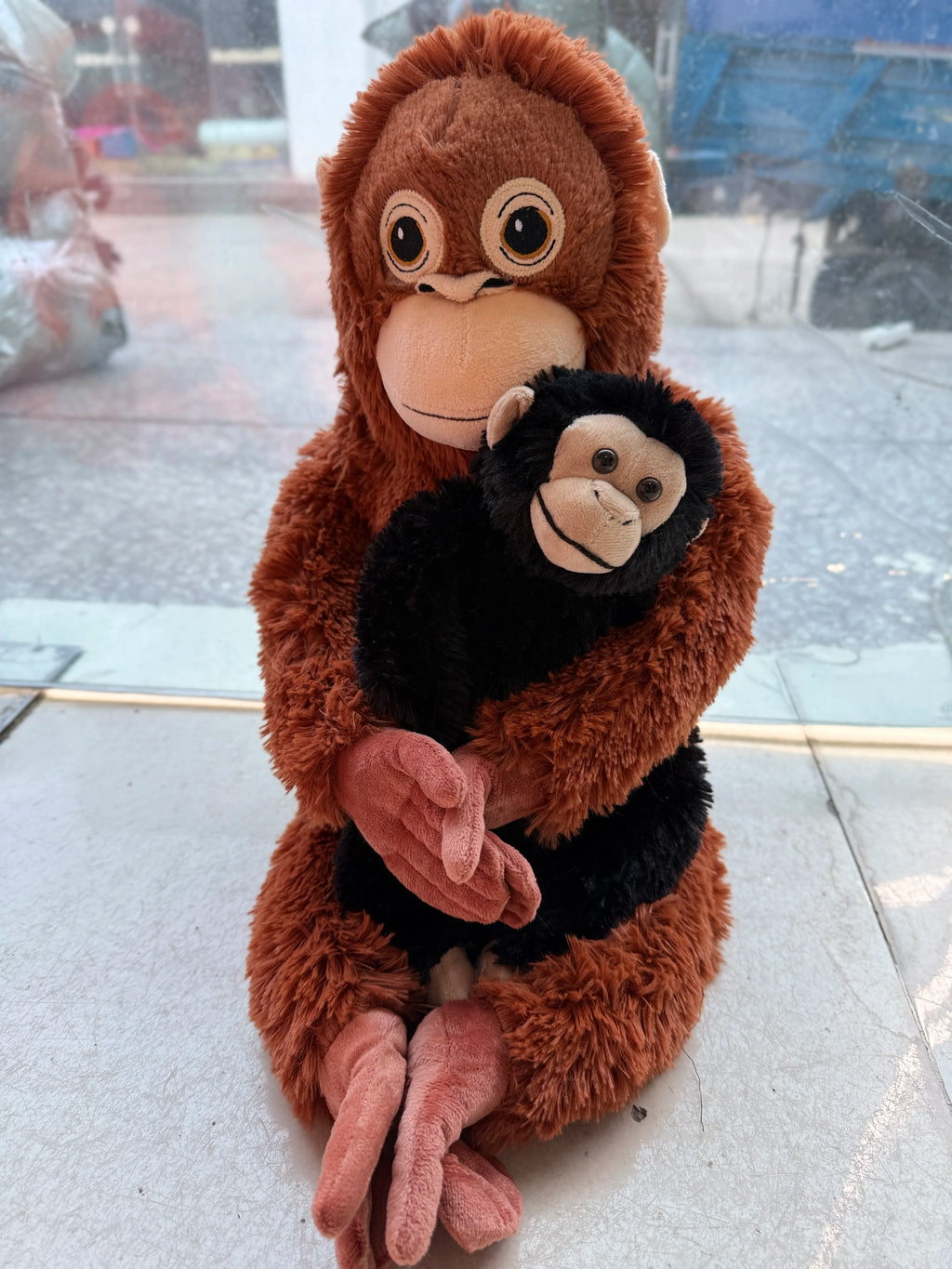 Cartoon Punch Monkey Plush Doll Brown Chimpanze Mom And Black Monkey Baby Together Animal Stuffed Doll Home Decor Gift For Kids